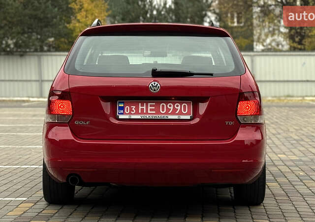 Червоний Фольксваген Гольф, об'ємом двигуна 1.6 л та пробігом 224 тис. км за 7499 $, фото 6 на Automoto.ua