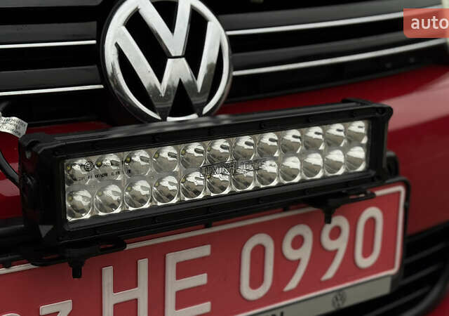 Червоний Фольксваген Гольф, об'ємом двигуна 1.6 л та пробігом 224 тис. км за 7499 $, фото 15 на Automoto.ua