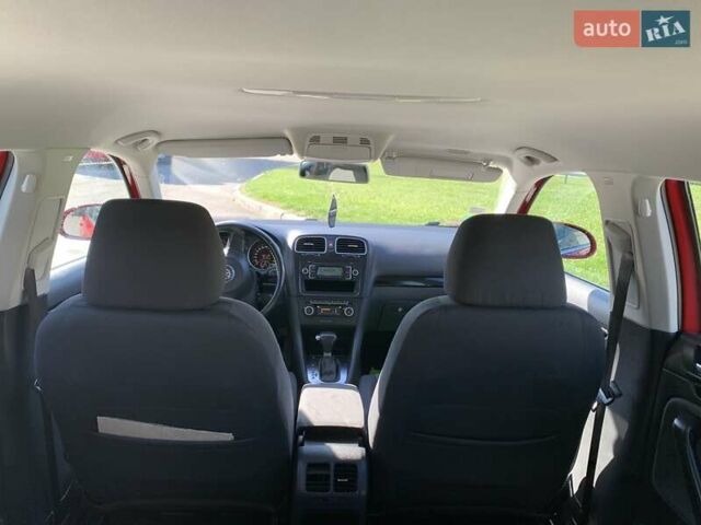 Красный Фольксваген Гольф, объемом двигателя 1.6 л и пробегом 186 тыс. км за 8600 $, фото 4 на Automoto.ua