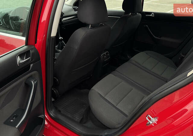 Червоний Фольксваген Гольф, об'ємом двигуна 1.6 л та пробігом 224 тис. км за 7499 $, фото 20 на Automoto.ua