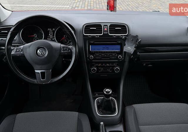 Червоний Фольксваген Гольф, об'ємом двигуна 1.6 л та пробігом 224 тис. км за 7499 $, фото 29 на Automoto.ua