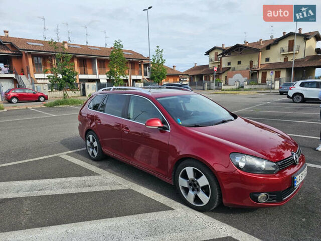 Червоний Фольксваген Гольф, об'ємом двигуна 1.6 л та пробігом 268 тис. км за 7900 $, фото 5 на Automoto.ua