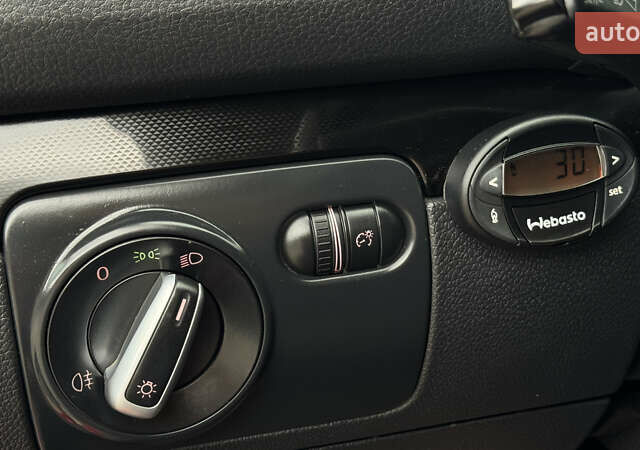 Червоний Фольксваген Гольф, об'ємом двигуна 1.6 л та пробігом 224 тис. км за 7499 $, фото 31 на Automoto.ua