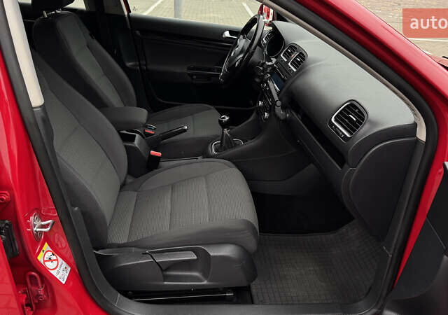 Червоний Фольксваген Гольф, об'ємом двигуна 1.6 л та пробігом 224 тис. км за 7499 $, фото 22 на Automoto.ua