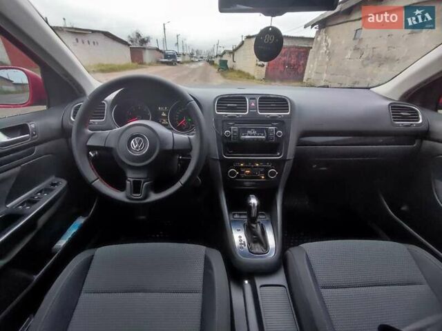 Червоний Фольксваген Гольф, об'ємом двигуна 1.4 л та пробігом 169 тис. км за 8200 $, фото 9 на Automoto.ua