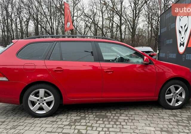 Червоний Фольксваген Гольф, об'ємом двигуна 1.2 л та пробігом 113 тис. км за 7200 $, фото 13 на Automoto.ua