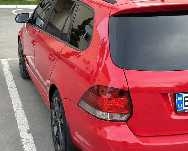 Фольксваген Гольф 2012 в Хмельницком на Automoto.ua Красный Фольксваген Гольф, объемом двигателя 1.6 л и пробегом 238 тыс. км за 7900 $, фото 13 на Automoto.ua