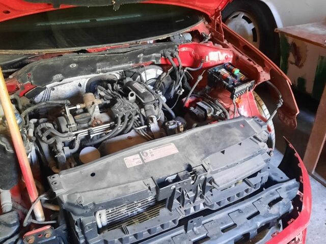 Червоний Фольксваген Гольф, об'ємом двигуна 0 л та пробігом 124 тис. км за 4500 $, фото 1 на Automoto.ua