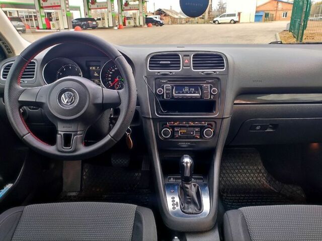 Красный Фольксваген Гольф, объемом двигателя 1.4 л и пробегом 169 тыс. км за 3550 $, фото 8 на Automoto.ua