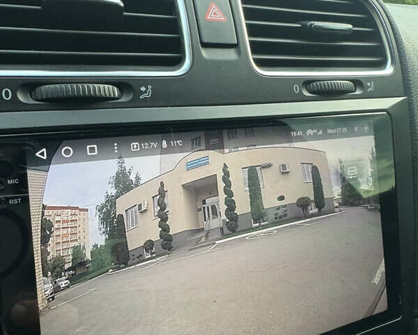 Фольксваген Гольф 2012 в Хмельницком на Automoto.ua Красный Фольксваген Гольф, объемом двигателя 1.6 л и пробегом 238 тыс. км за 7900 $, фото 5 на Automoto.ua