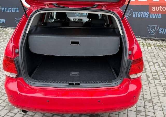 Червоний Фольксваген Гольф, об'ємом двигуна 1.2 л та пробігом 113 тис. км за 7200 $, фото 14 на Automoto.ua