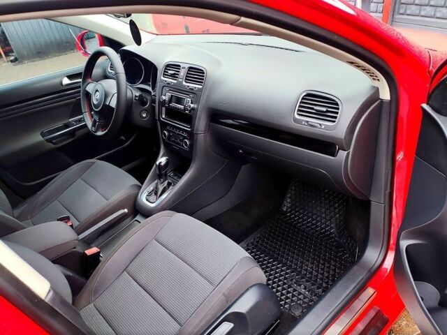 Красный Фольксваген Гольф, объемом двигателя 1.4 л и пробегом 169 тыс. км за 3550 $, фото 7 на Automoto.ua