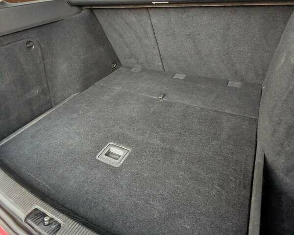 Красный Фольксваген Гольф, объемом двигателя 1.2 л и пробегом 112 тыс. км за 7500 $, фото 27 на Automoto.ua