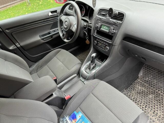 Красный Фольксваген Гольф, объемом двигателя 1.4 л и пробегом 169 тыс. км за 6500 $, фото 1 на Automoto.ua