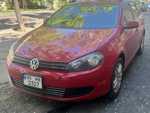 Красный Фольксваген Гольф, объемом двигателя 2 л и пробегом 99 тыс. км за 11800 $, фото 2 на Automoto.ua