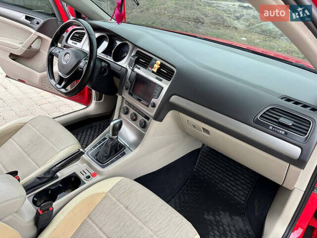 Красный Фольксваген Гольф, объемом двигателя 1.97 л и пробегом 357 тыс. км за 10700 $, фото 26 на Automoto.ua