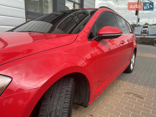 Красный Фольксваген Гольф, объемом двигателя 1.97 л и пробегом 357 тыс. км за 10700 $, фото 5 на Automoto.ua