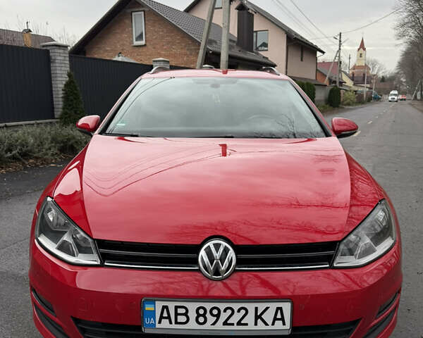 Красный Фольксваген Гольф, объемом двигателя 1.6 л и пробегом 233 тыс. км за 11500 $, фото 4 на Automoto.ua