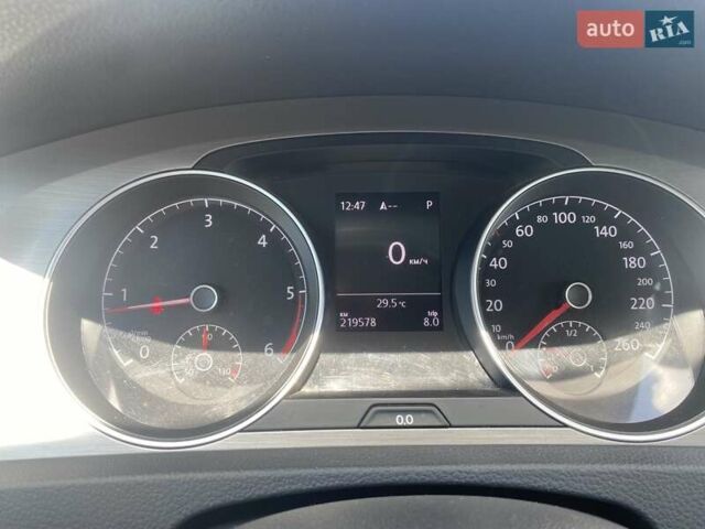 Червоний Фольксваген Гольф, об'ємом двигуна 1.6 л та пробігом 219 тис. км за 12300 $, фото 14 на Automoto.ua