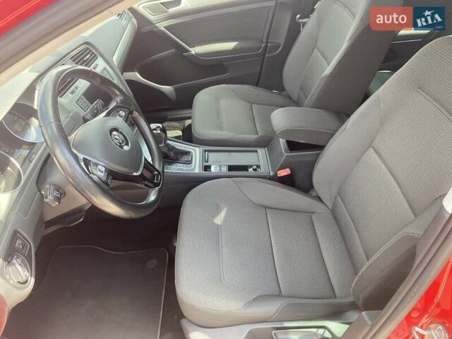 Червоний Фольксваген Гольф, об'ємом двигуна 1.6 л та пробігом 219 тис. км за 12300 $, фото 19 на Automoto.ua