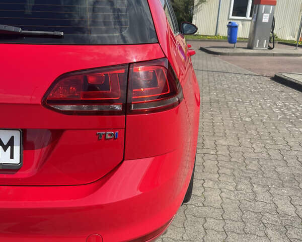 Красный Фольксваген Гольф, объемом двигателя 2 л и пробегом 67 тыс. км за 18000 $, фото 16 на Automoto.ua