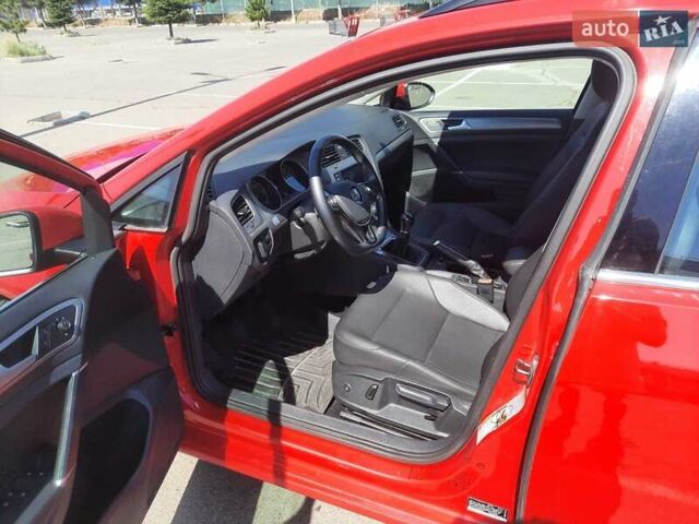 Червоний Фольксваген Гольф, об'ємом двигуна 1.97 л та пробігом 195 тис. км за 12300 $, фото 1 на Automoto.ua