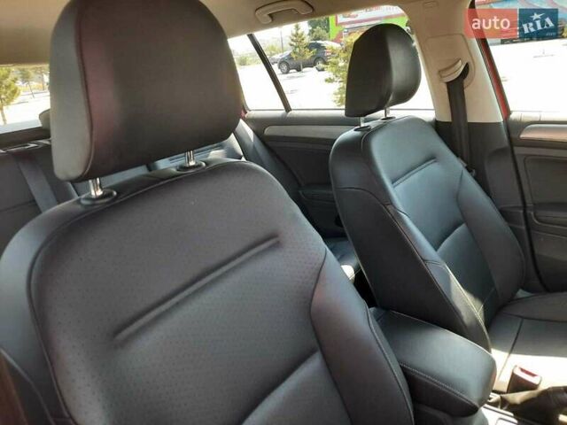 Червоний Фольксваген Гольф, об'ємом двигуна 1.97 л та пробігом 195 тис. км за 12300 $, фото 16 на Automoto.ua