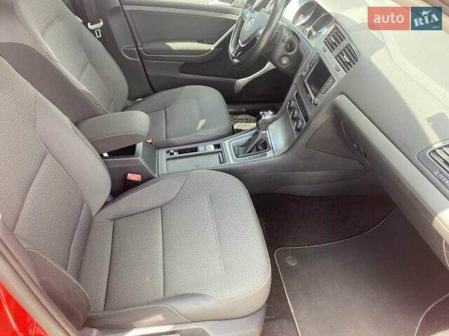 Червоний Фольксваген Гольф, об'ємом двигуна 1.6 л та пробігом 219 тис. км за 12300 $, фото 18 на Automoto.ua