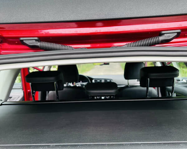 Красный Фольксваген Гольф, объемом двигателя 1.6 л и пробегом 293 тыс. км за 12100 $, фото 26 на Automoto.ua