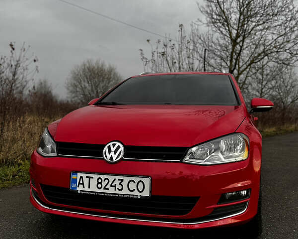 Красный Фольксваген Гольф, объемом двигателя 1.97 л и пробегом 201 тыс. км за 12400 $, фото 2 на Automoto.ua