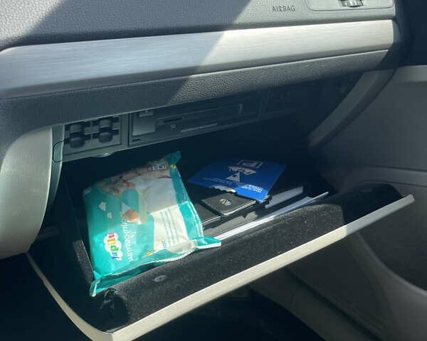 Красный Фольксваген Гольф, объемом двигателя 2 л и пробегом 67 тыс. км за 18000 $, фото 63 на Automoto.ua