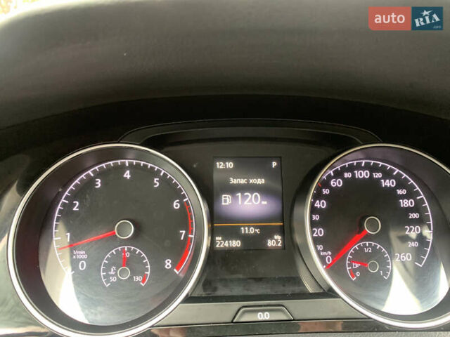 Червоний Фольксваген Гольф, об'ємом двигуна 1.4 л та пробігом 224 тис. км за 9500 $, фото 31 на Automoto.ua