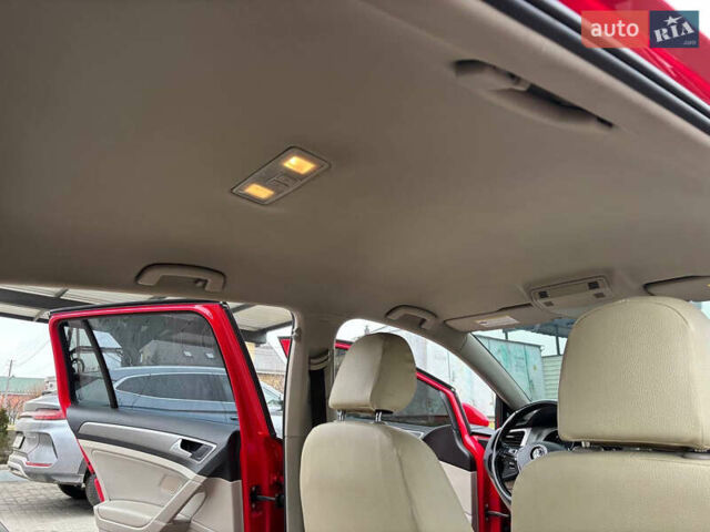 Красный Фольксваген Гольф, объемом двигателя 1.97 л и пробегом 357 тыс. км за 10700 $, фото 28 на Automoto.ua