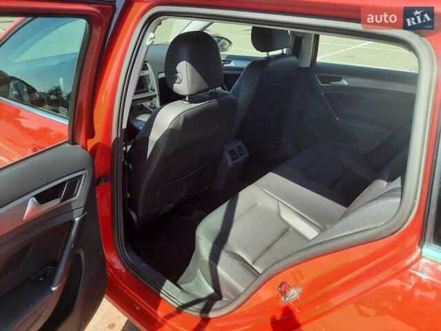 Червоний Фольксваген Гольф, об'ємом двигуна 1.97 л та пробігом 195 тис. км за 12300 $, фото 12 на Automoto.ua