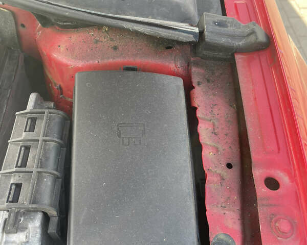 Красный Фольксваген Гольф, объемом двигателя 2 л и пробегом 67 тыс. км за 18000 $, фото 55 на Automoto.ua