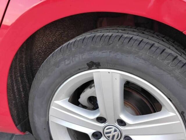 Фольксваген Гольф 2015 в Полтаве на Automoto.ua Красный Фольксваген Гольф, объемом двигателя 2 л и пробегом 133 тыс. км за 11250 $, фото 15 на Automoto.ua