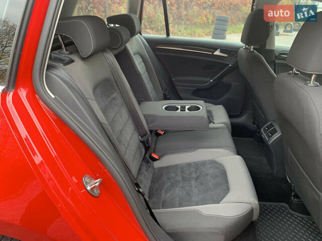 Червоний Фольксваген Гольф, об'ємом двигуна 1.4 л та пробігом 224 тис. км за 9500 $, фото 19 на Automoto.ua