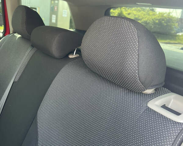 Красный Фольксваген Гольф, объемом двигателя 2 л и пробегом 67 тыс. км за 18000 $, фото 43 на Automoto.ua