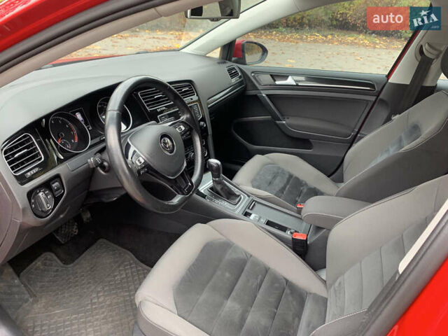 Червоний Фольксваген Гольф, об'ємом двигуна 1.4 л та пробігом 224 тис. км за 9500 $, фото 27 на Automoto.ua