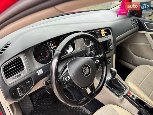 Красный Фольксваген Гольф, объемом двигателя 1.97 л и пробегом 357 тыс. км за 10700 $, фото 19 на Automoto.ua