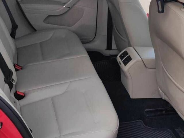 Фольксваген Гольф 2015 в Полтаве на Automoto.ua Красный Фольксваген Гольф, объемом двигателя 2 л и пробегом 133 тыс. км за 11250 $, фото 8 на Automoto.ua