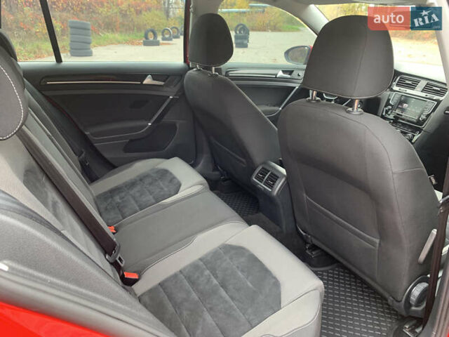 Червоний Фольксваген Гольф, об'ємом двигуна 1.4 л та пробігом 224 тис. км за 9500 $, фото 20 на Automoto.ua