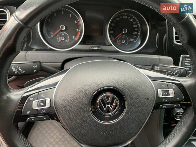 Червоний Фольксваген Гольф, об'ємом двигуна 1.4 л та пробігом 224 тис. км за 9500 $, фото 30 на Automoto.ua