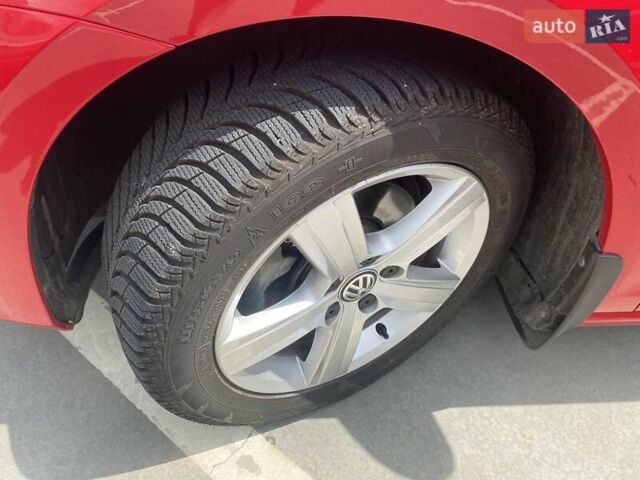 Червоний Фольксваген Гольф, об'ємом двигуна 1.6 л та пробігом 219 тис. км за 12300 $, фото 16 на Automoto.ua