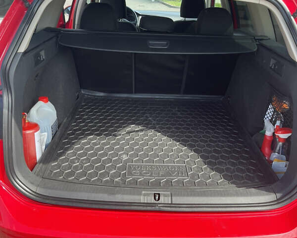 Красный Фольксваген Гольф, объемом двигателя 2 л и пробегом 67 тыс. км за 18000 $, фото 34 на Automoto.ua