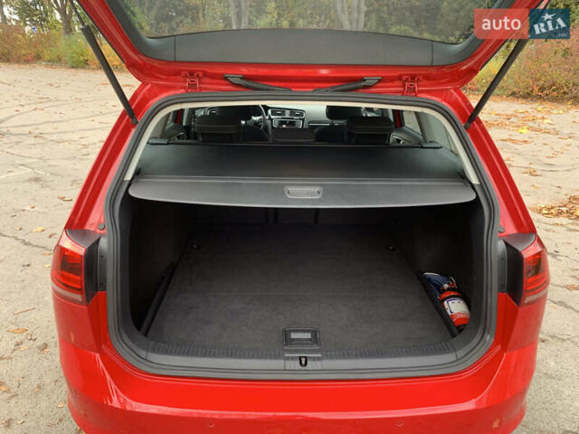 Червоний Фольксваген Гольф, об'ємом двигуна 1.4 л та пробігом 224 тис. км за 9500 $, фото 21 на Automoto.ua