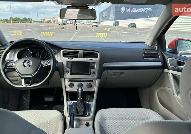 Красный Фольксваген Гольф, объемом двигателя 1.97 л и пробегом 177 тыс. км за 12400 $, фото 12 на Automoto.ua