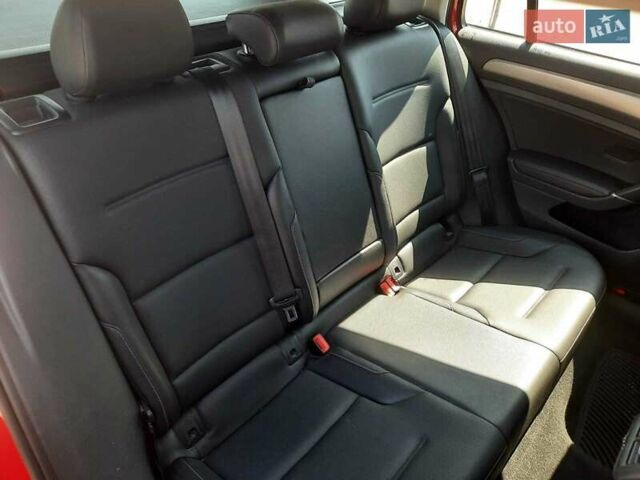 Червоний Фольксваген Гольф, об'ємом двигуна 1.97 л та пробігом 195 тис. км за 12300 $, фото 25 на Automoto.ua