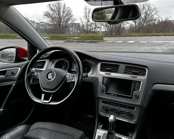 Красный Фольксваген Гольф, объемом двигателя 1.97 л и пробегом 268 тыс. км за 12700 $, фото 8 на Automoto.ua