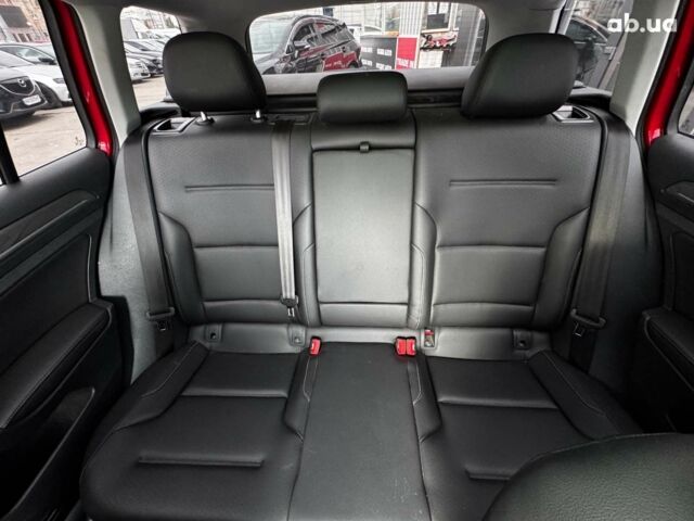 Красный Фольксваген Гольф, объемом двигателя 1.8 л и пробегом 133 тыс. км за 11980 $, фото 21 на Automoto.ua